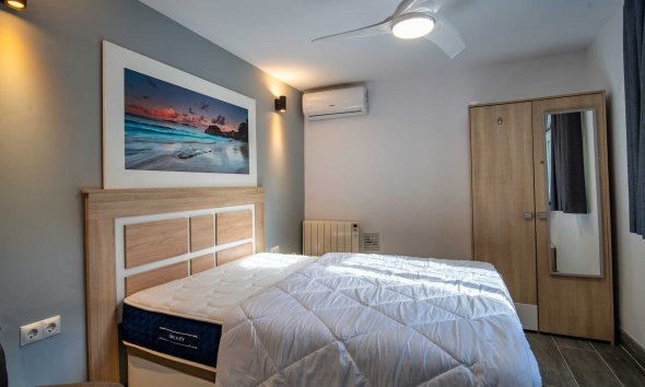 Resale - Villa -
Albir