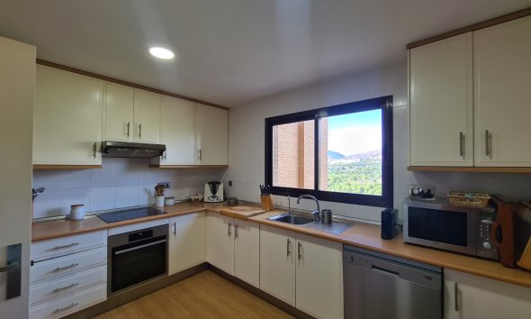 Resale - Apartment / flat -
Benidorm - Levante