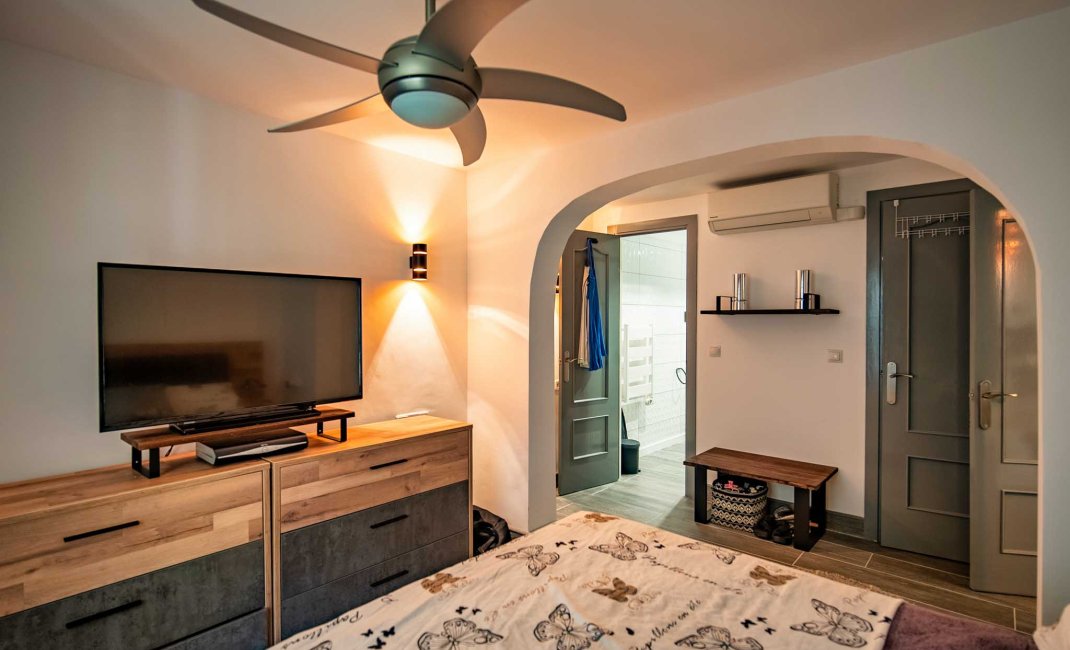 Resale - Villa -
Albir