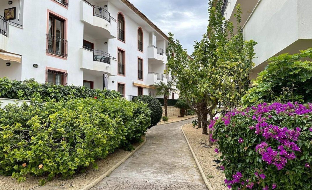 Resale - apartment -
Alfaz del Pi - Alfas del Pí