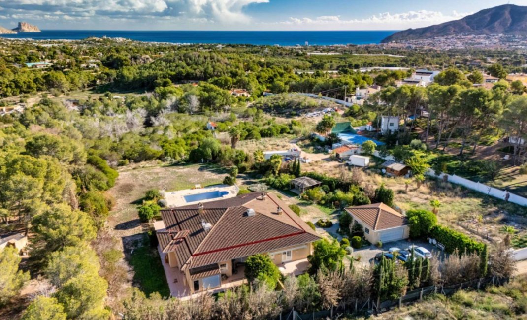 Reventa - Villa -
Alfaz del Pi - Colonia Escandinavia