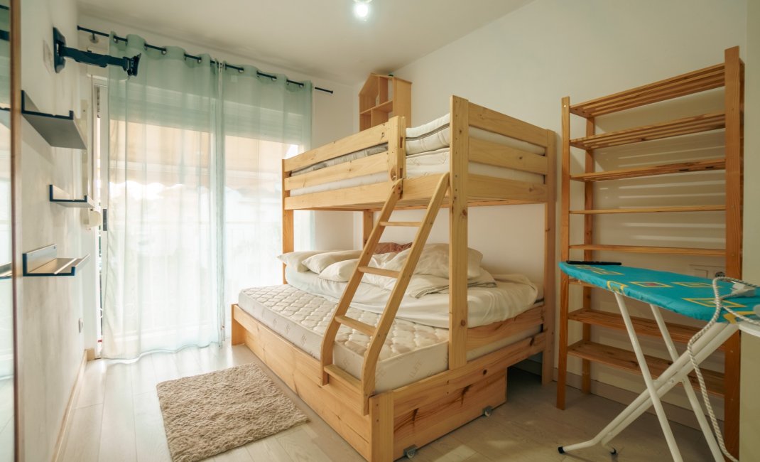 Resale -  Chalet / Villa -
La Nucía