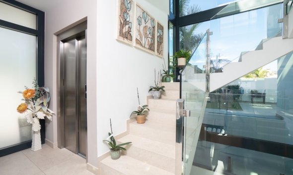 Resale -  Chalet / Villa -
Albir