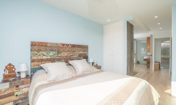 Resale -  Chalet / Villa -
Albir