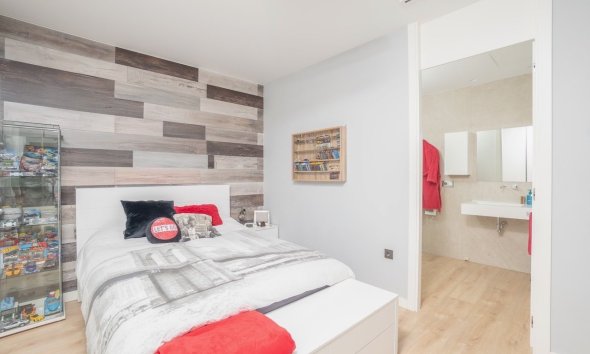 Resale -  Chalet / Villa -
Albir