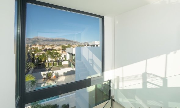 Resale -  Chalet / Villa -
Albir