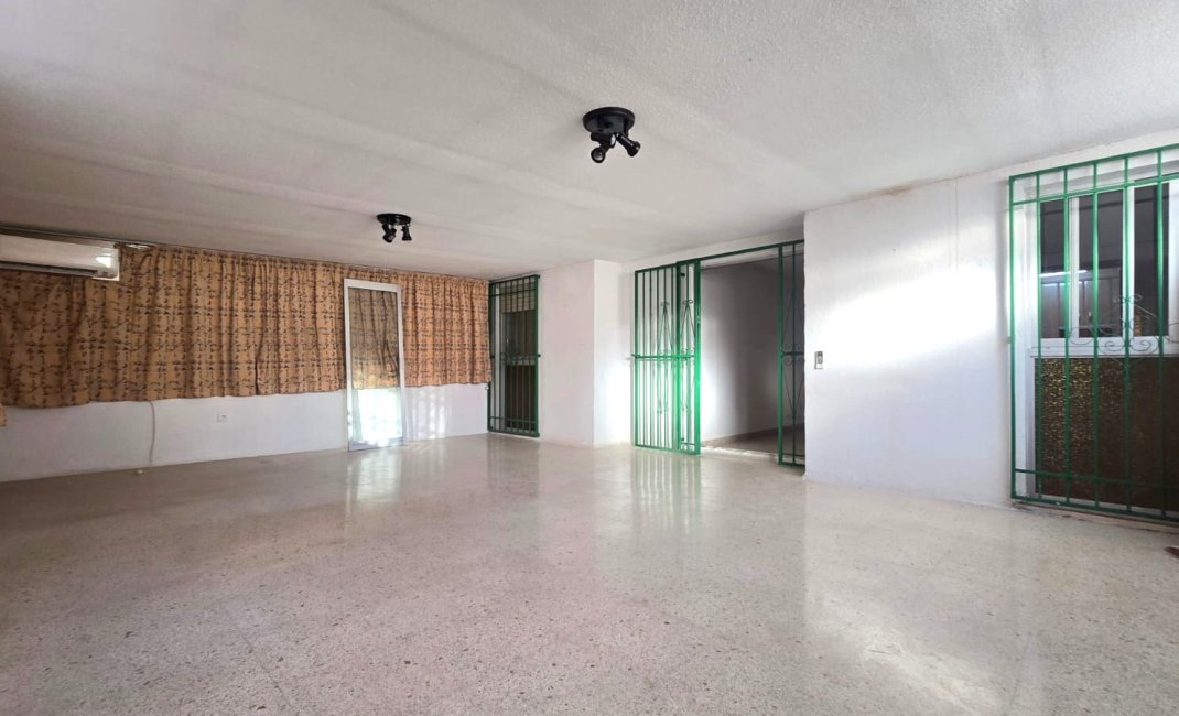 Resale - Apartment / flat -
Alfaz del Pi - Alfas del Pí
