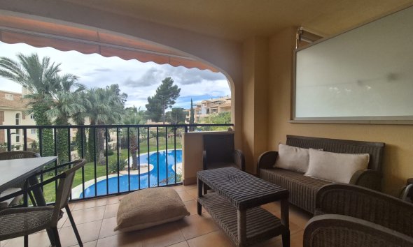  Alquiler larga estancia - Apartamento / piso -
Altea