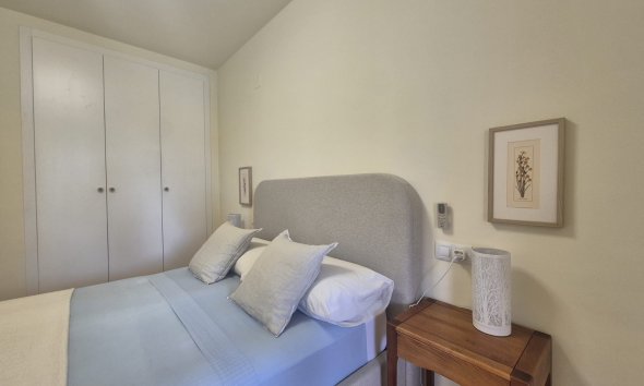  Alquiler larga estancia - Apartamento / piso -
Altea