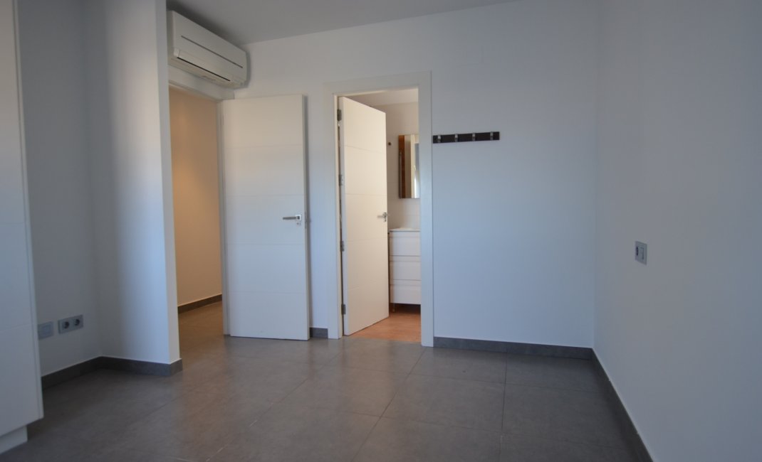 Resale -  Chalet / Villa -
Albir