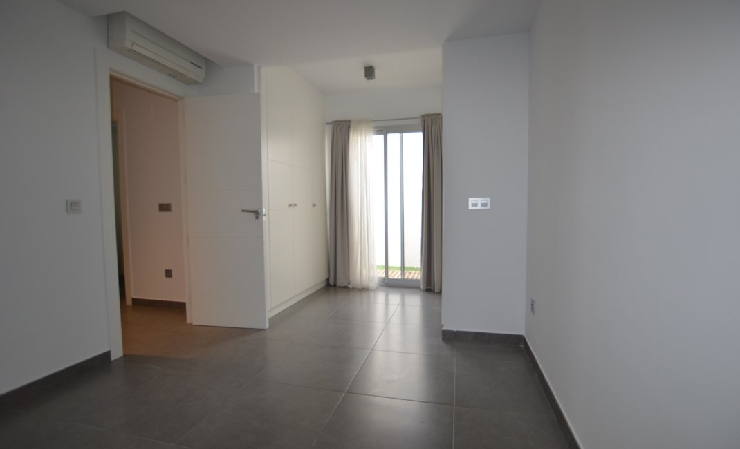 Resale -  Chalet / Villa -
Albir