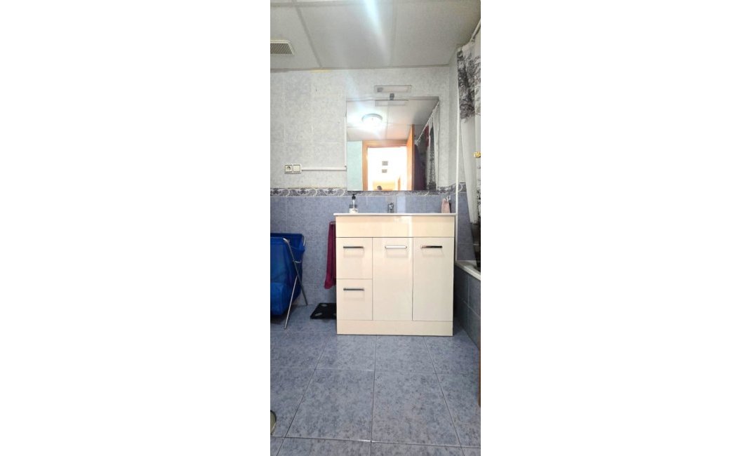 Resale - Apartment / flat -
Alfaz del Pi - Alfas del Pí