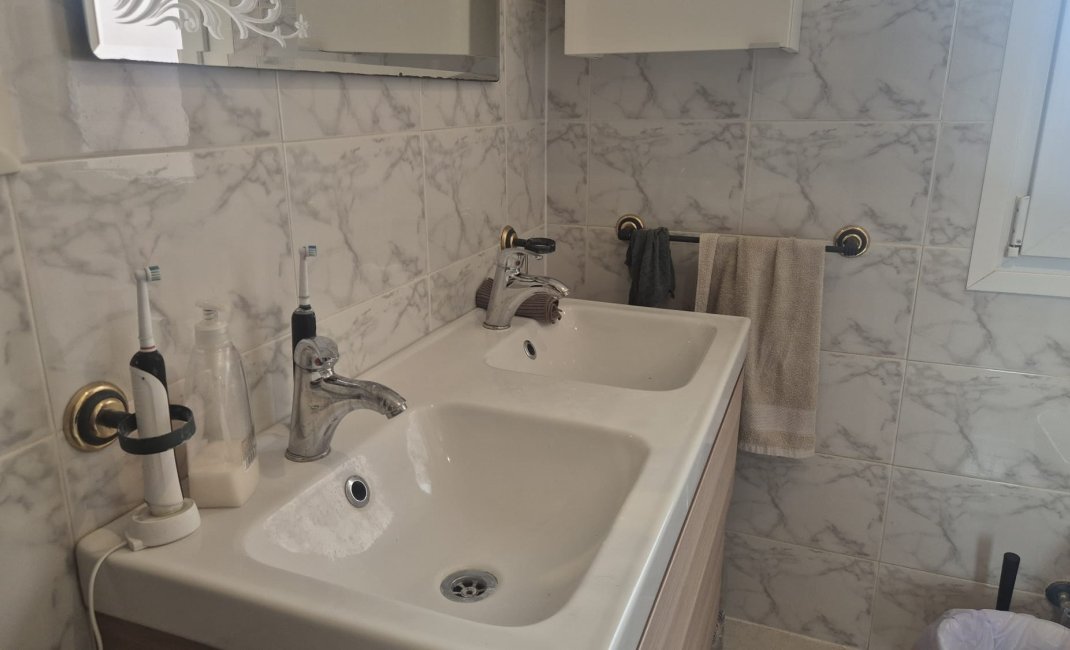 Resale - Bungalow -
Albir