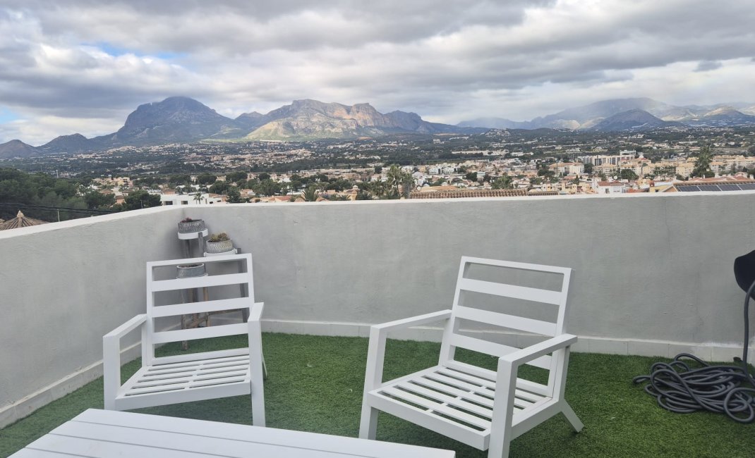 Resale - Bungalow -
Albir