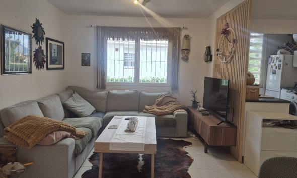 Resale - Bungalow -
Albir
