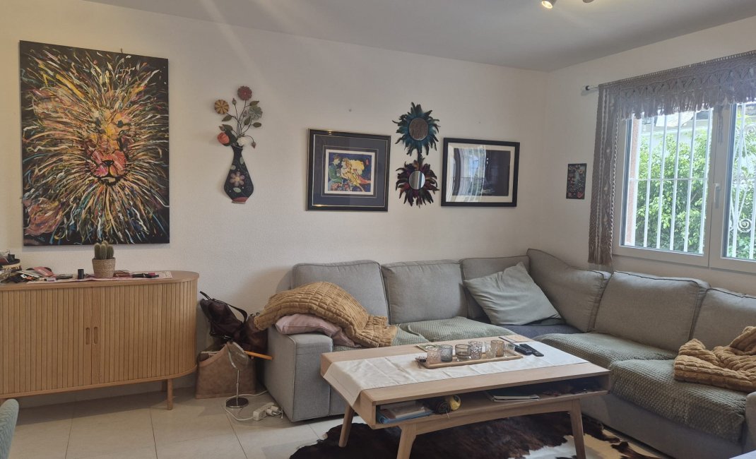 Resale - Bungalow -
Albir