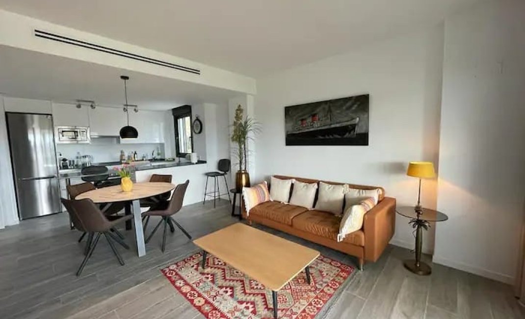 Reventa - Apartamento / Piso -
Finestrat