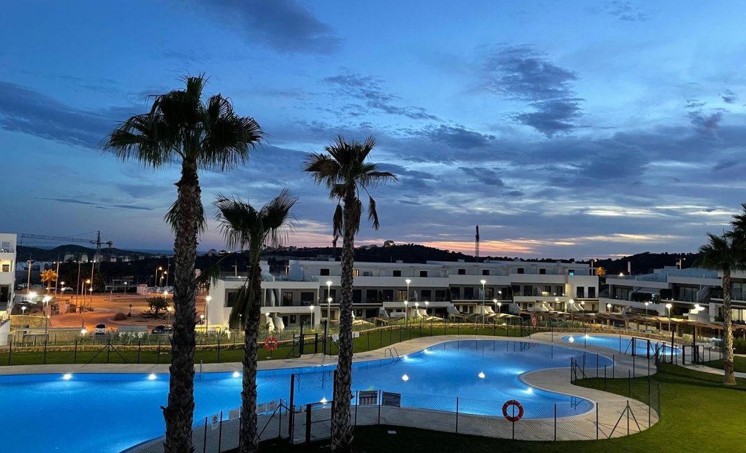 Reventa - Apartamento / Piso -
Finestrat