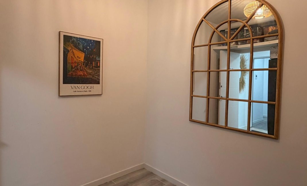 Reventa - Apartamento / Piso -
Finestrat