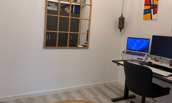 Reventa - Apartamento / Piso -
Finestrat