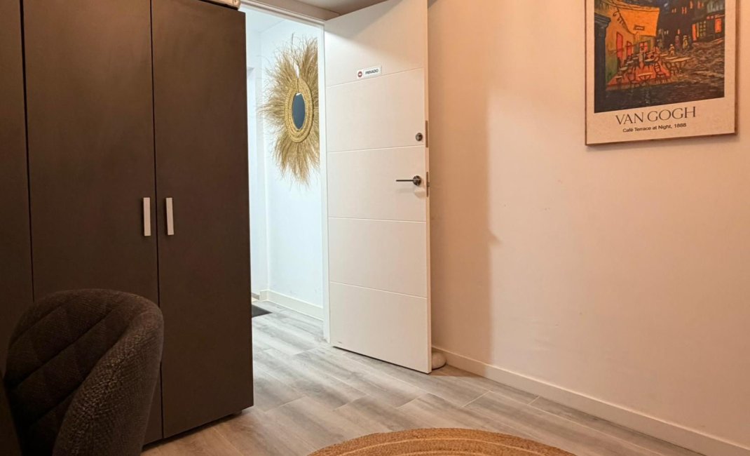 Reventa - Apartamento / Piso -
Finestrat