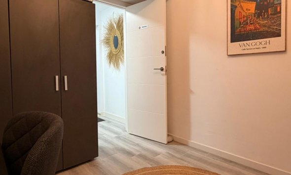 Reventa - Apartamento / Piso -
Finestrat