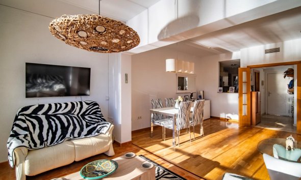 Reventa - apartment -
Albir