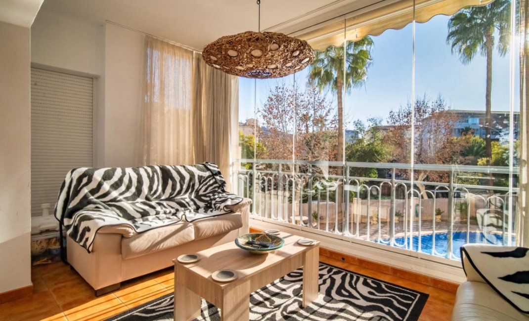 Reventa - apartment -
Albir