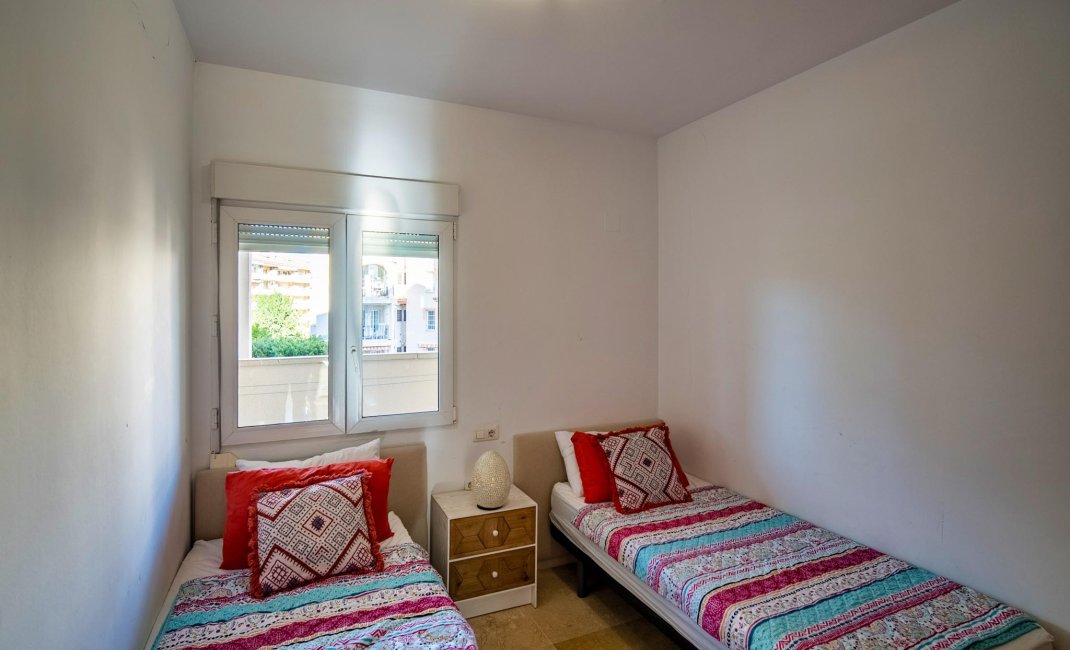 Reventa - apartment -
Albir