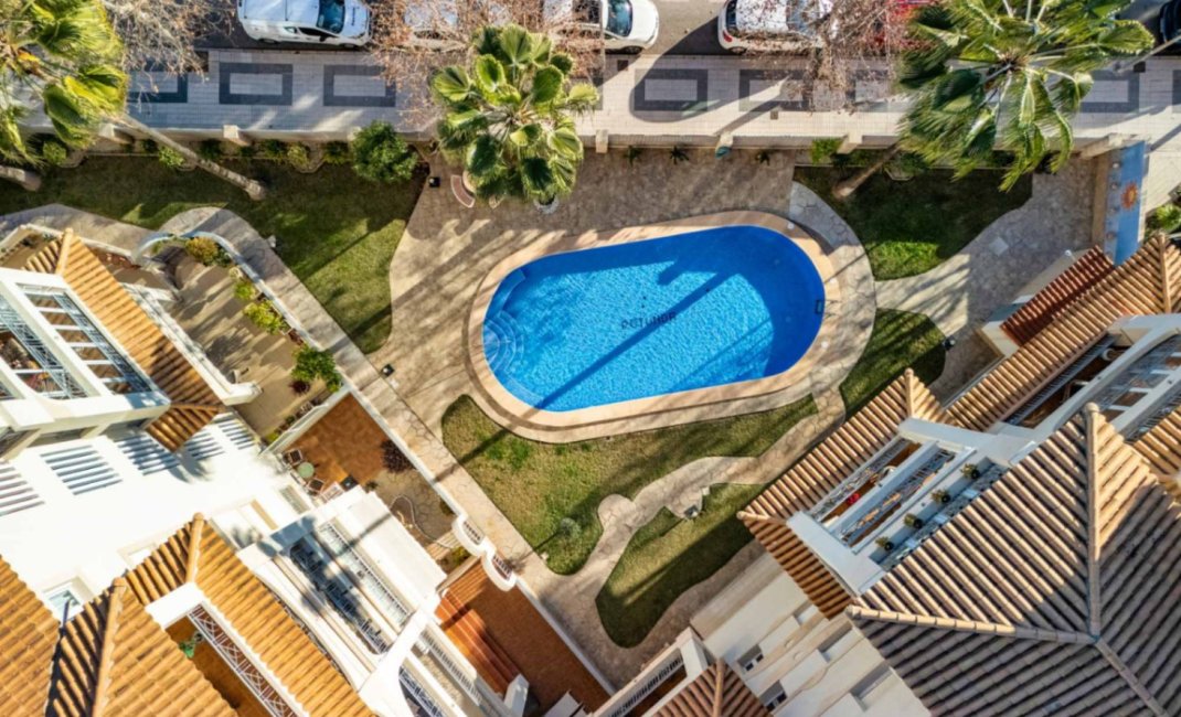 Reventa - apartment -
Albir