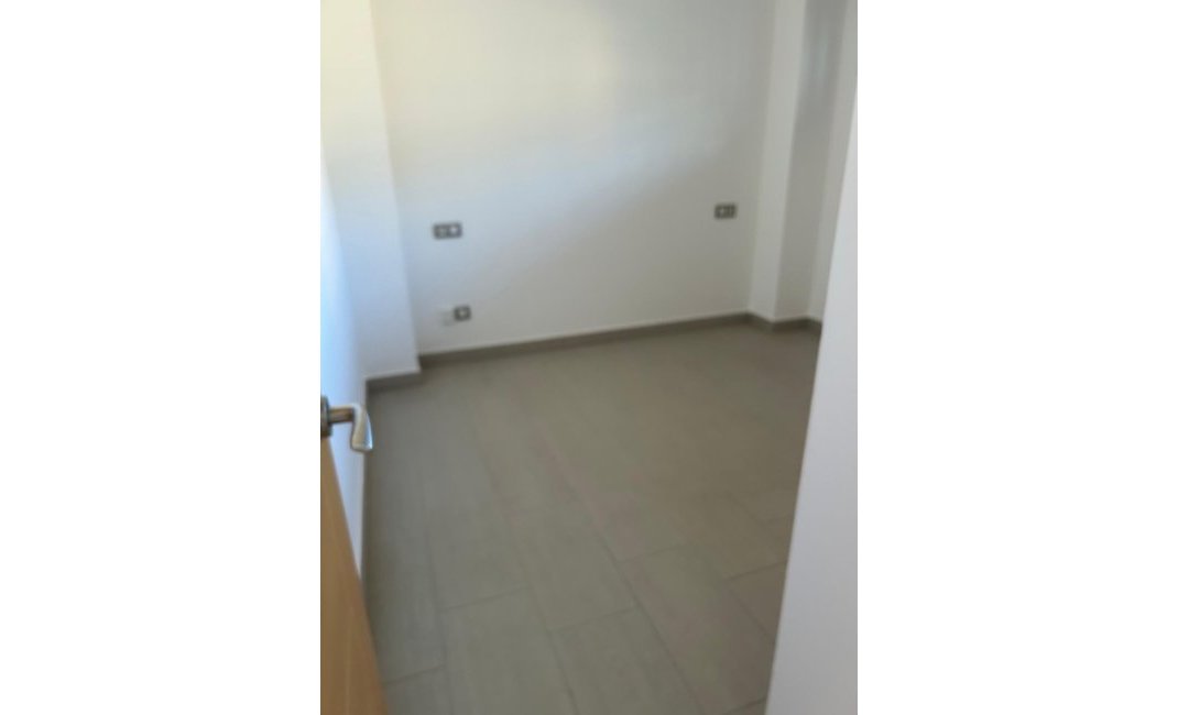 Resale - Apartment / flat -
Albir