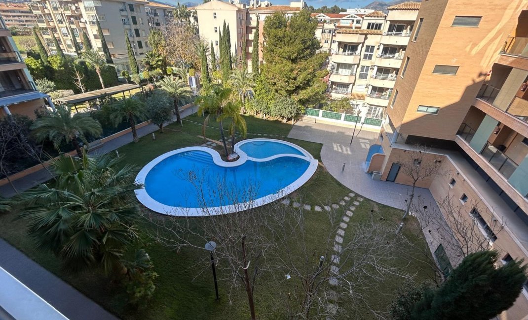 Resale - Apartment / flat -
Albir