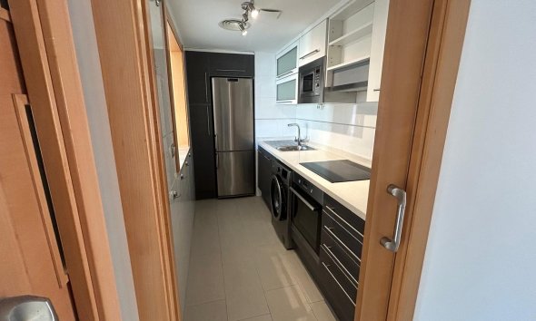 Resale - Apartment / flat -
Albir