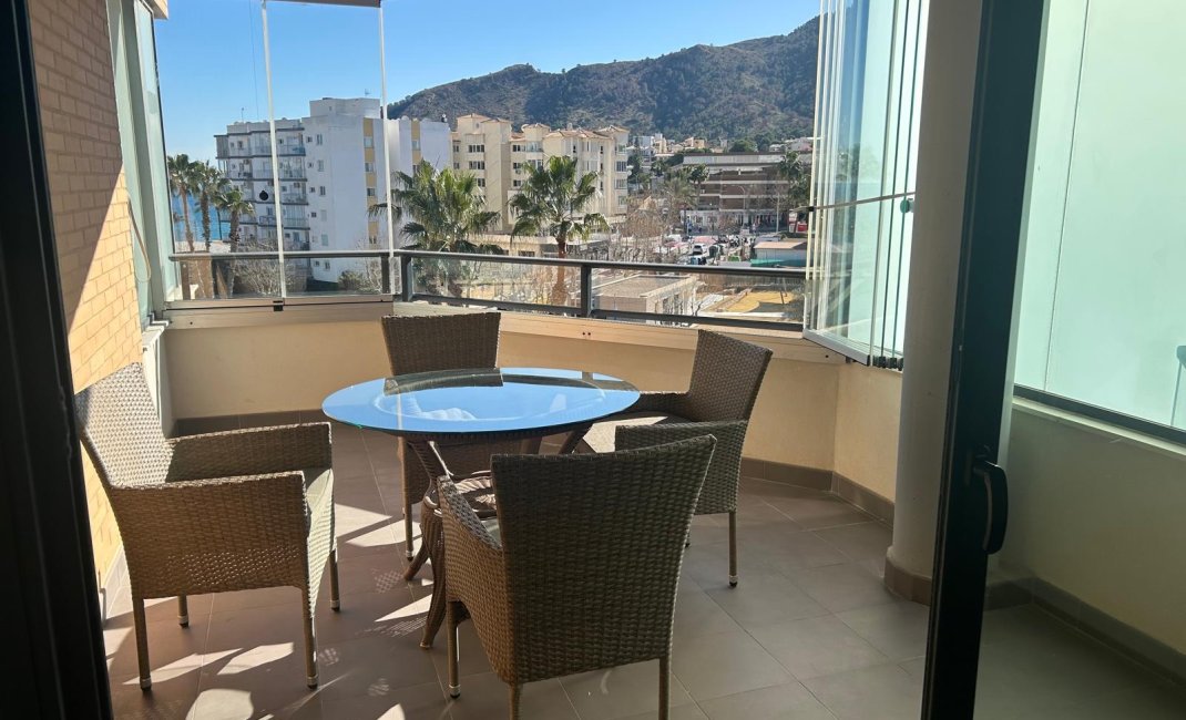 Resale - Apartment / flat -
Albir