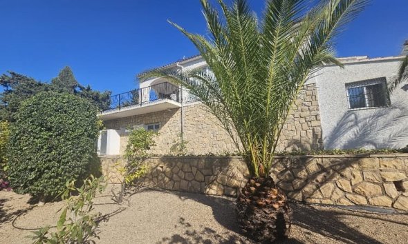 Reventa - Chalet / Villa  -
Albir
