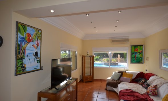 Location à long terme -  Chalet / Villa -
Altea