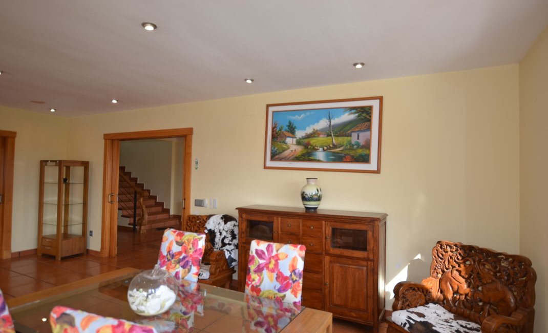 Location à long terme -  Chalet / Villa -
Altea