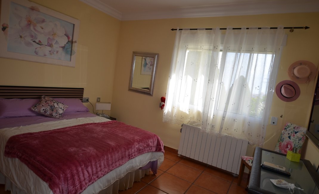Location à long terme -  Chalet / Villa -
Altea