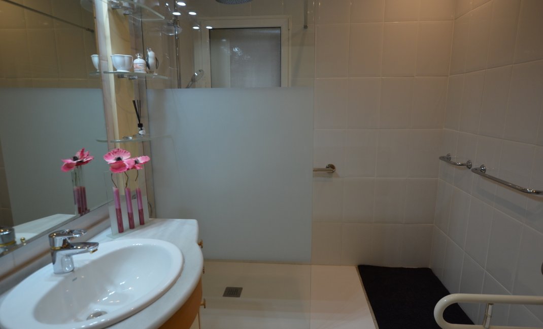 Location à long terme -  Chalet / Villa -
Altea