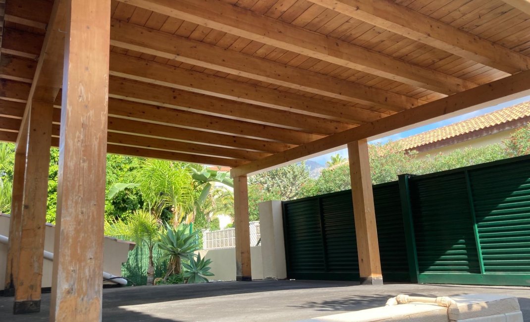 Resale -  Chalet / Villa -
La Nucía