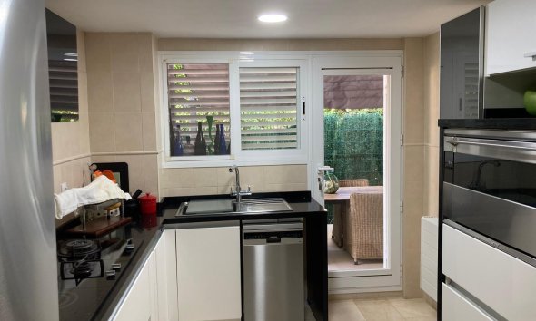 Resale -  Chalet / Villa -
La Nucía