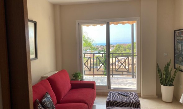 Resale -  Chalet / Villa -
La Nucía