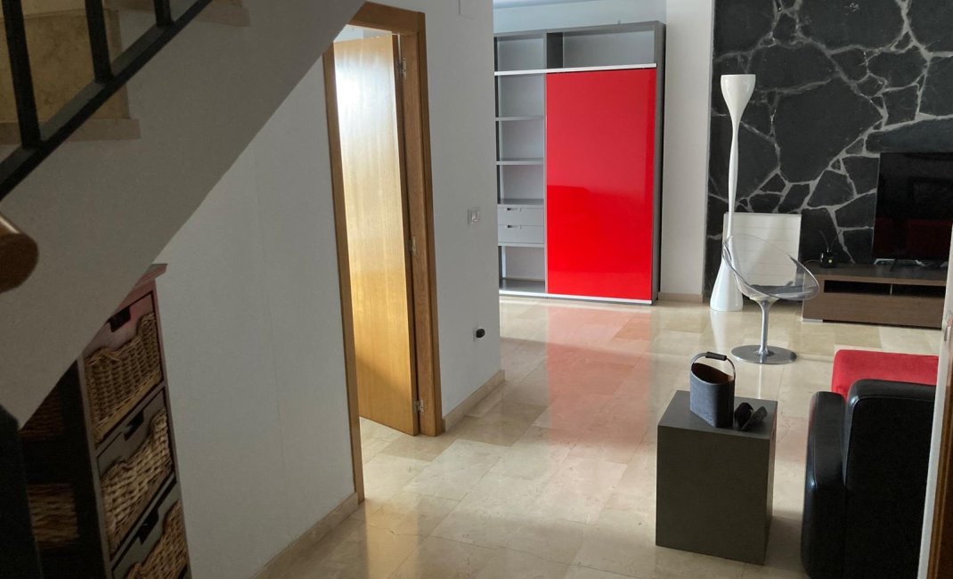 Resale -  Chalet / Villa -
La Nucía