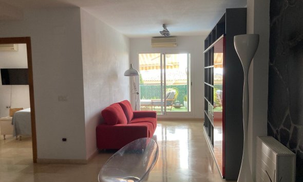 Resale -  Chalet / Villa -
La Nucía