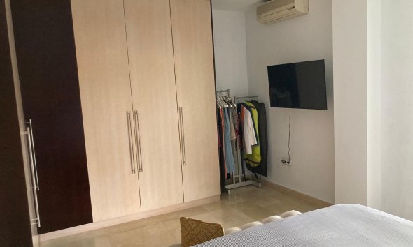 Resale -  Chalet / Villa -
La Nucía