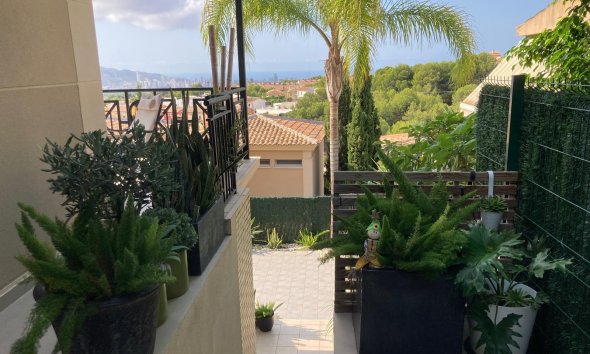 Resale -  Chalet / Villa -
La Nucía