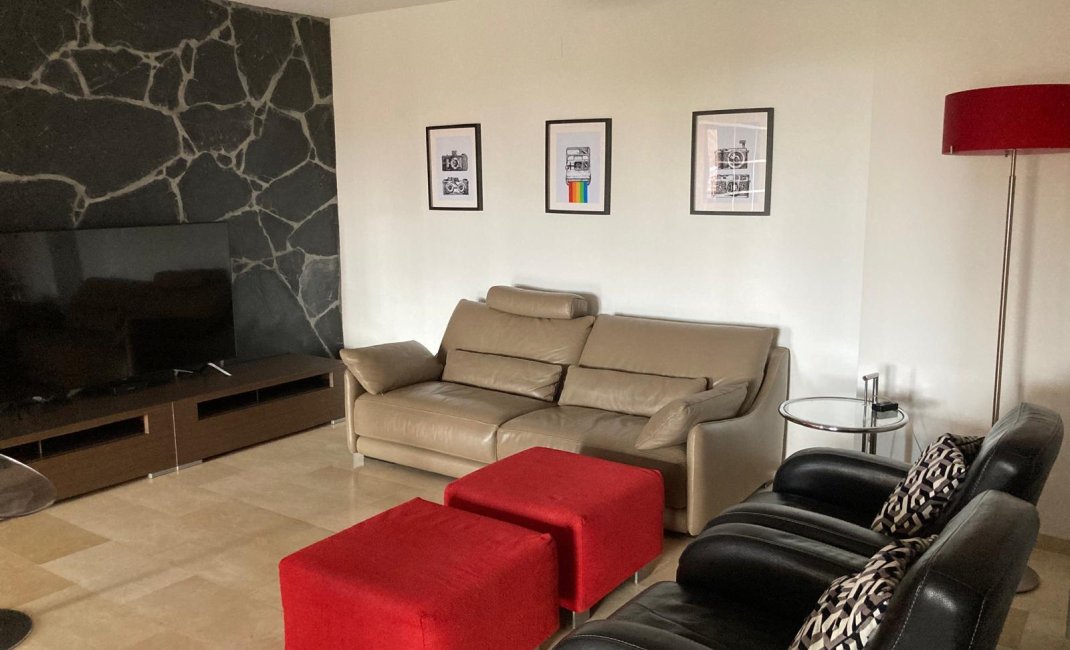 Resale -  Chalet / Villa -
La Nucía