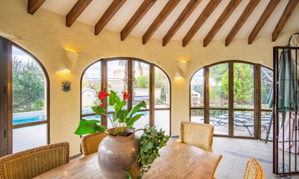 Resale - Villa -
Callosa De Ensarrià - Santa Clara