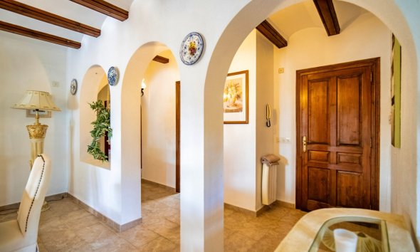 Resale - Villa -
Callosa De Ensarrià - Santa Clara