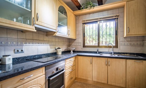 Resale - Villa -
Callosa De Ensarrià - Santa Clara